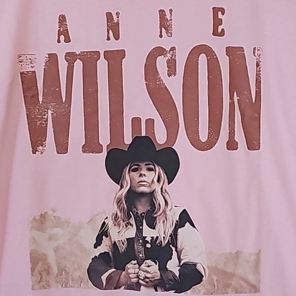 Anne Wilson Tshirt - Picture 6 of 6